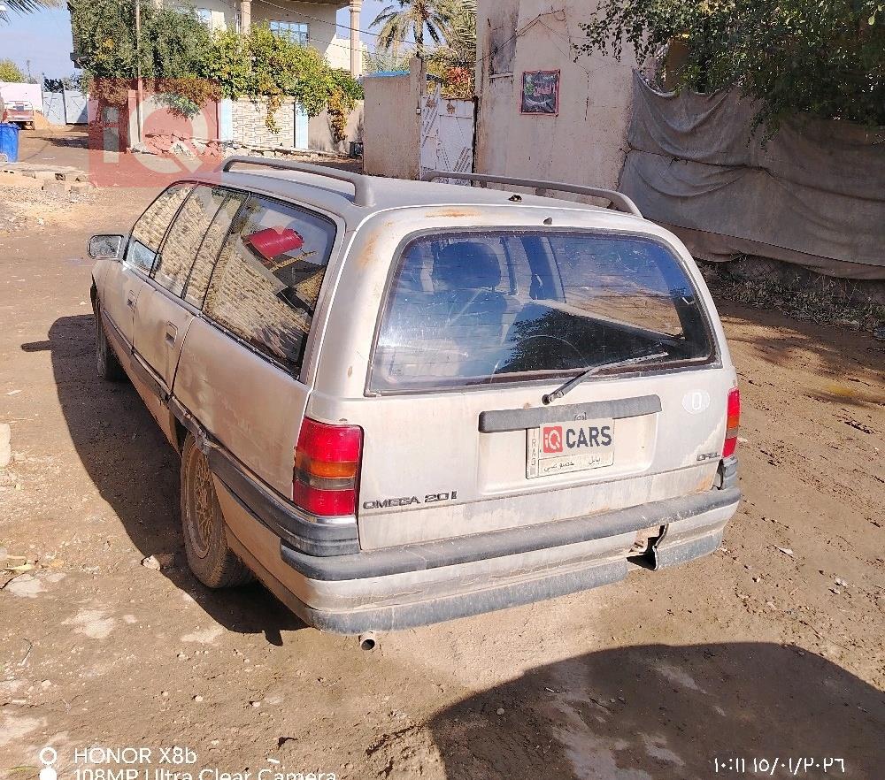 اوبل أوميغا